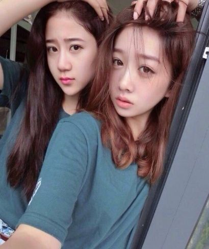 中戏新生美女军训照曝光漂亮又俏皮逼婚美女图片